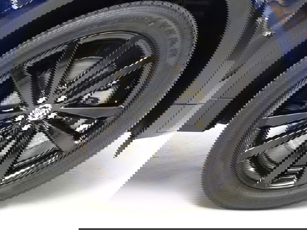 Jaguar E-Pace usata a Como (9)