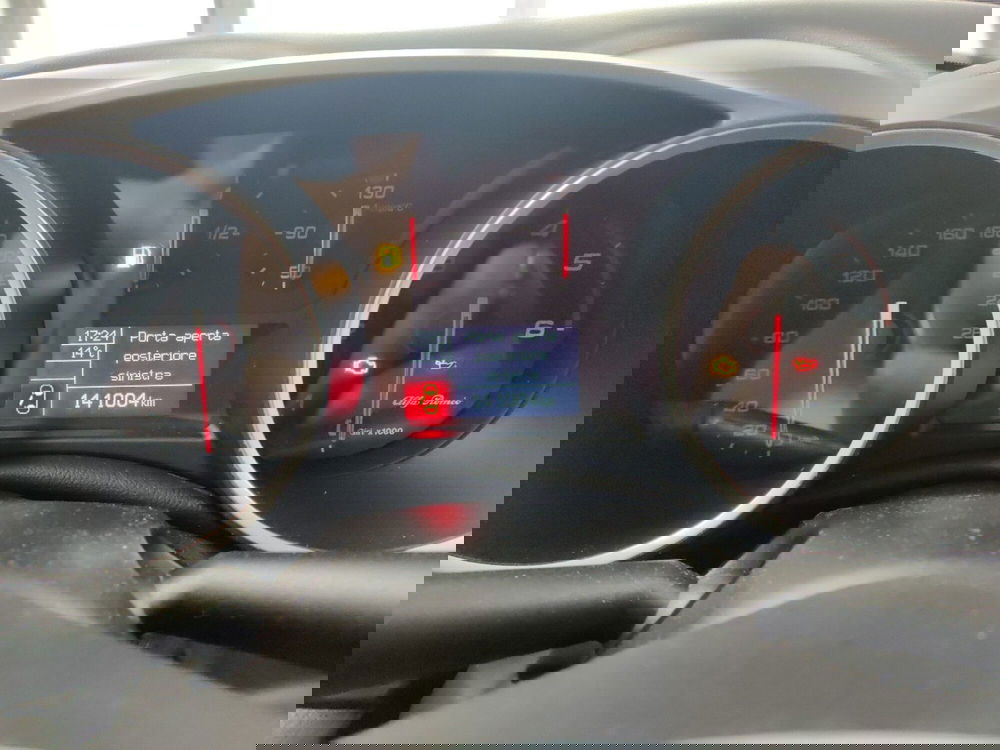 Alfa Romeo Giulietta usata a Arezzo (19)