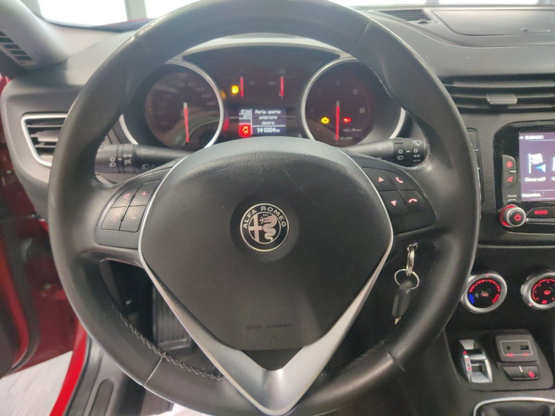 Alfa Romeo Giulietta usata a Arezzo (20)