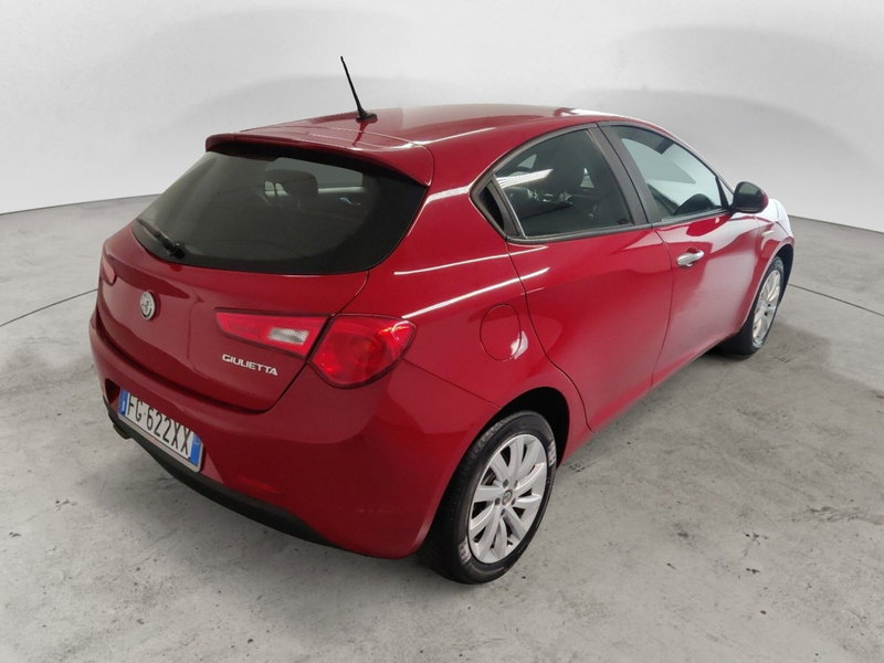 Alfa Romeo Giulietta usata a Arezzo (6)