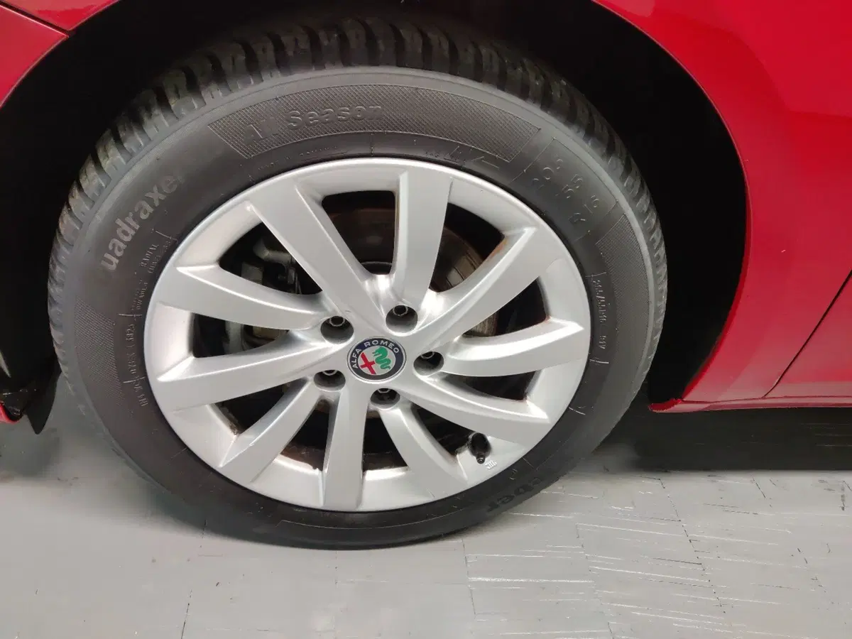 Alfa Romeo Giulietta usata a Arezzo (9)
