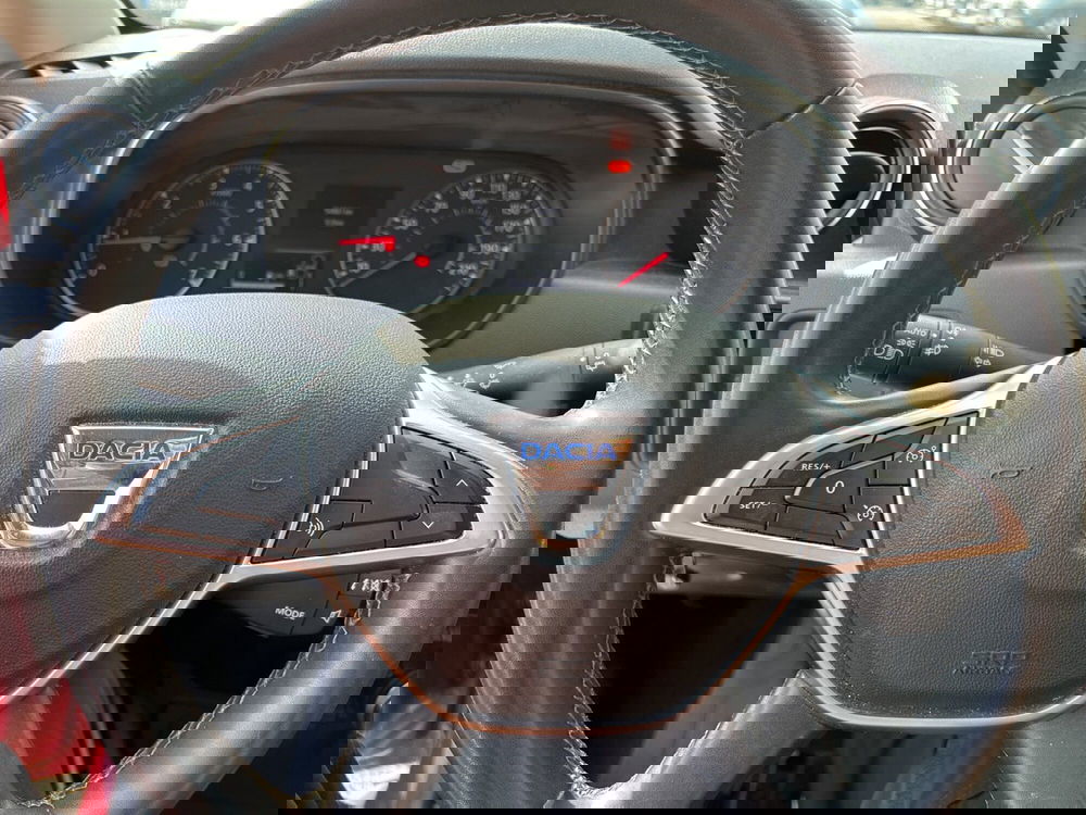 Dacia Duster usata a Latina (15)