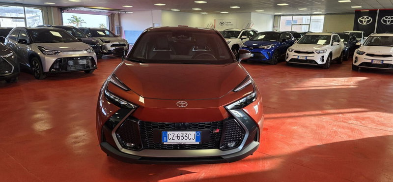 Toyota Toyota C-HR nuova a Messina (2)