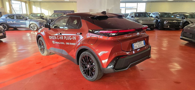 Toyota Toyota C-HR nuova a Messina (3)