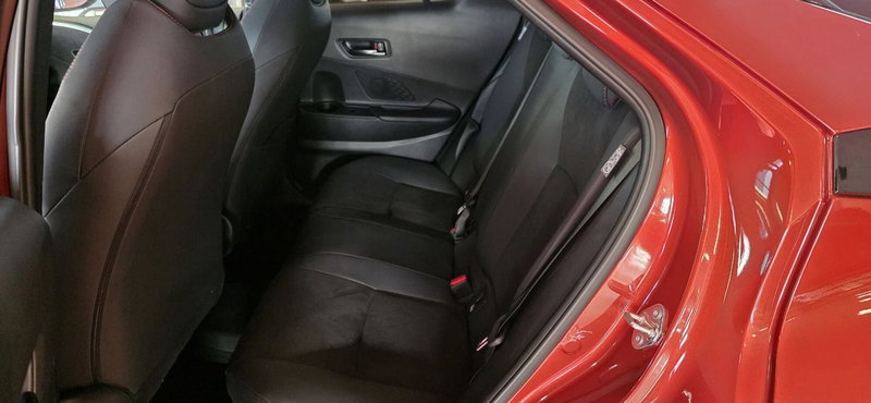 Toyota Toyota C-HR nuova a Messina (7)