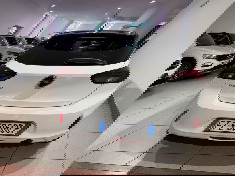 Opel Corsa usata a Genova (4)