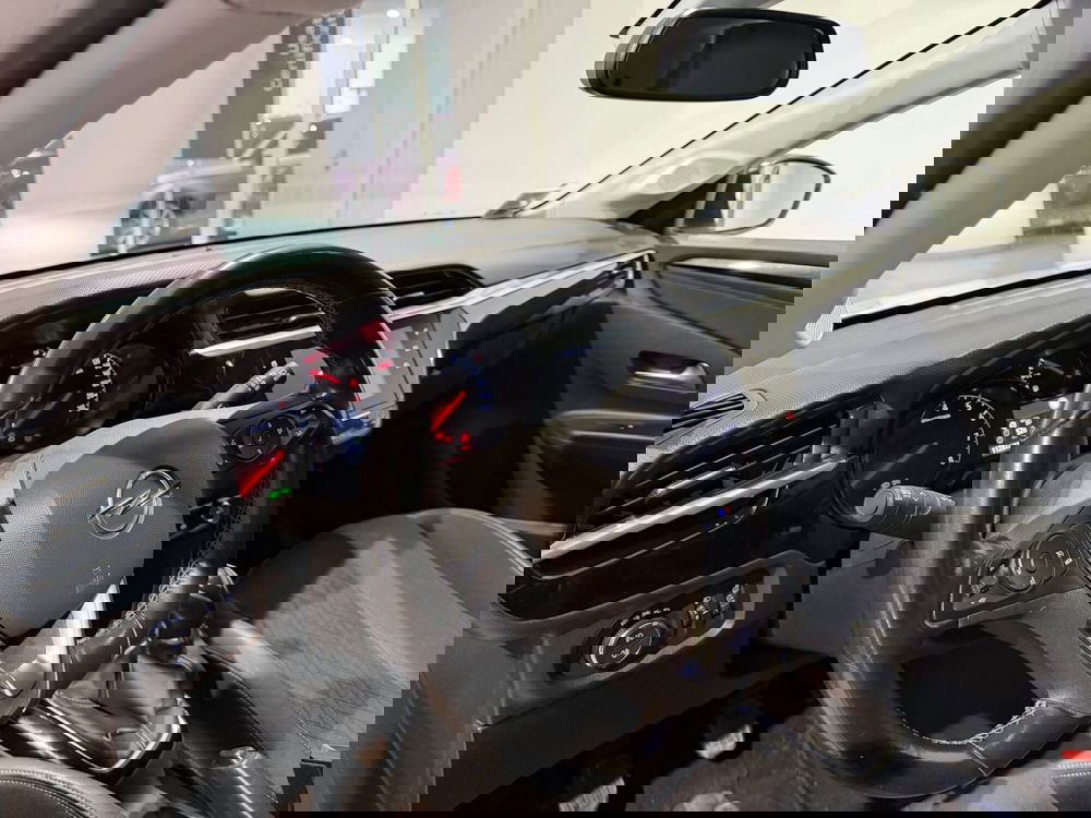 Opel Corsa usata a Genova (8)