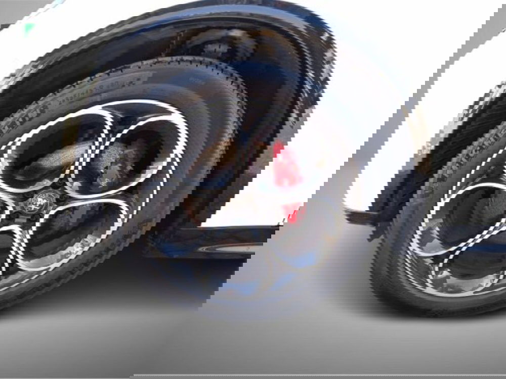 Alfa Romeo Stelvio usata a Frosinone (15)