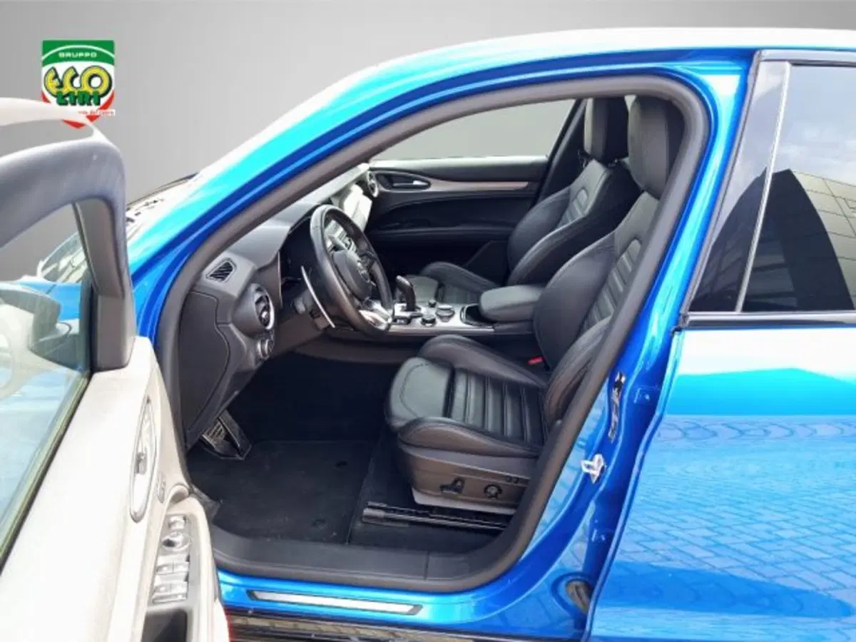 Alfa Romeo Stelvio usata a Frosinone (7)