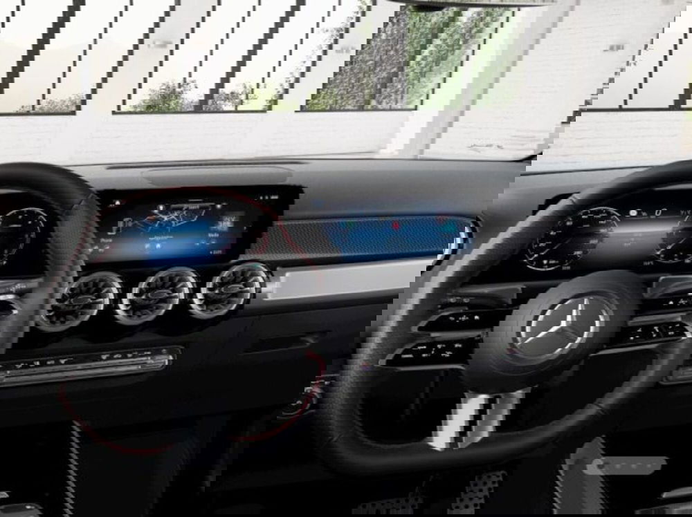 Mercedes-Benz GLB nuova a Verona (5)