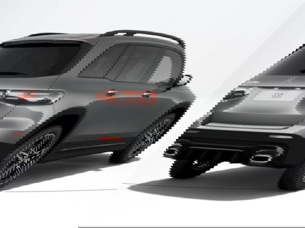 Mercedes-Benz GLB nuova a Verona (2)