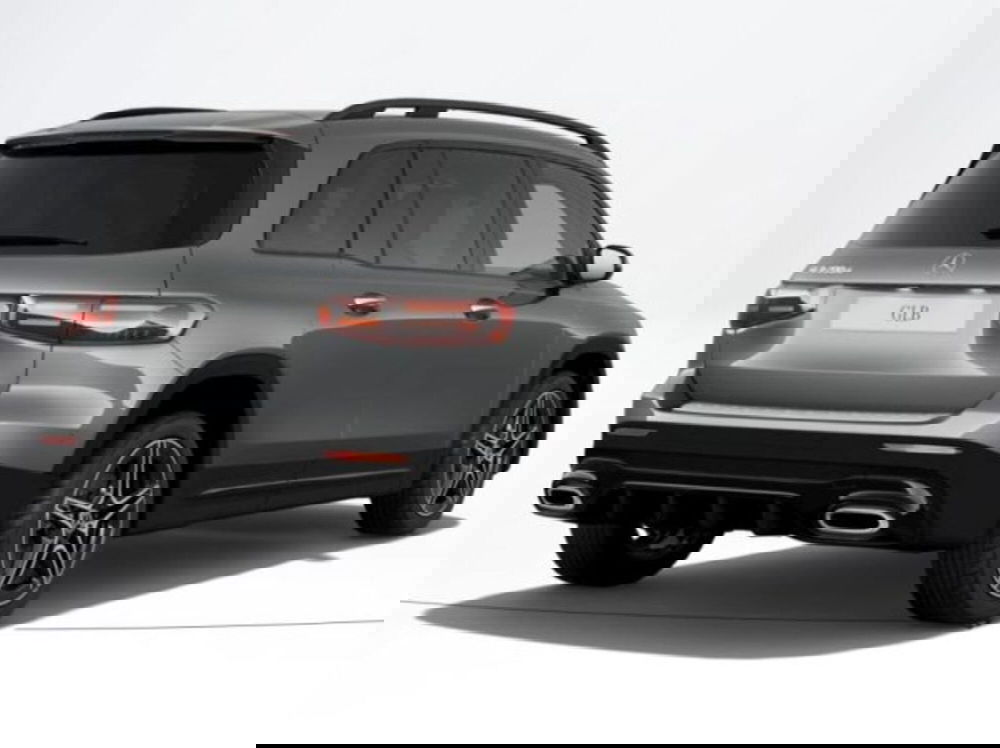 Mercedes-Benz GLB nuova a Verona (2)