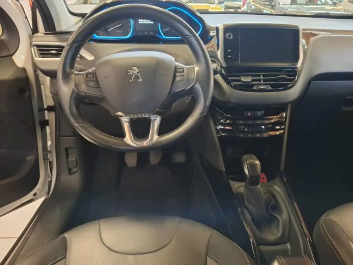 Peugeot 2008 usata a Vicenza (12)