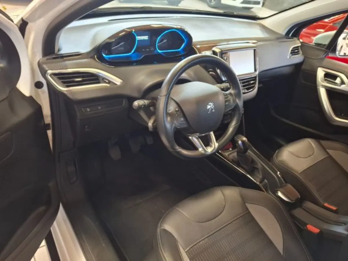 Peugeot 2008 usata a Vicenza (8)