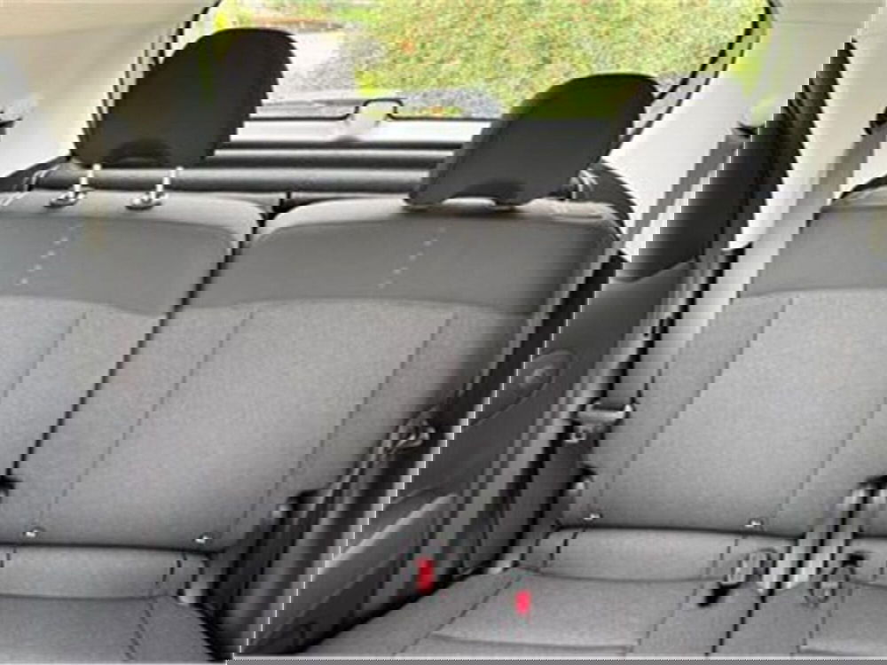 Hyundai Inster nuova a Bari (8)