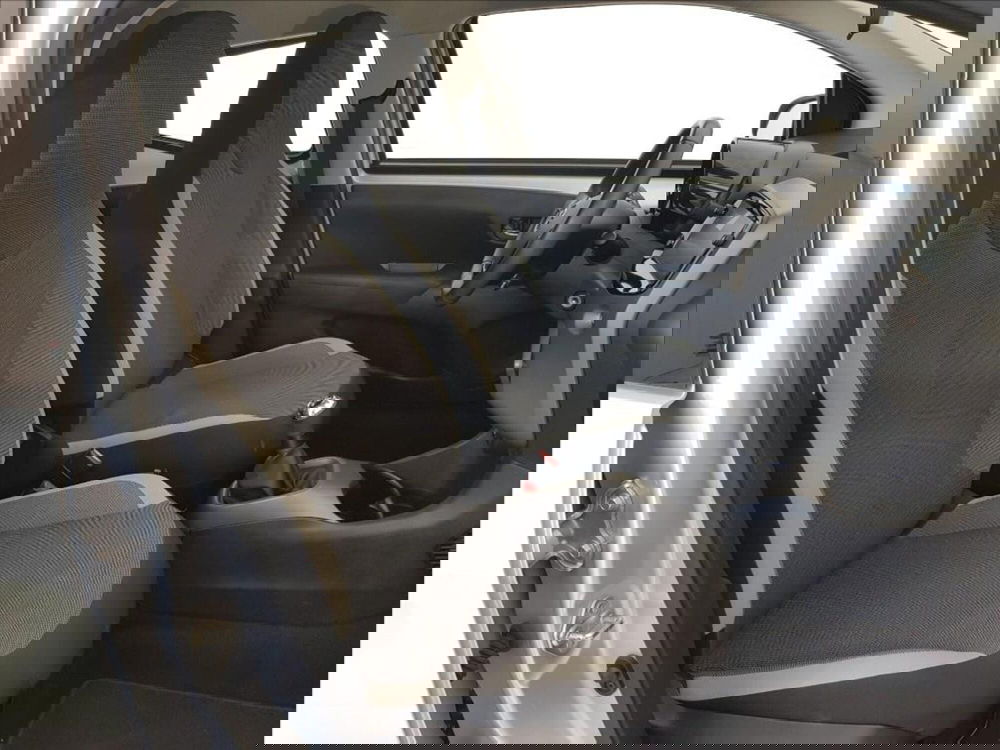 Toyota Aygo usata a Lucca (11)