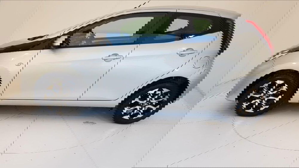 Toyota Aygo usata a Lucca (3)