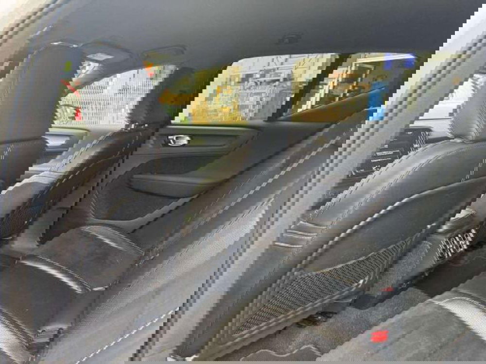 Volvo XC40 usata a Savona (12)