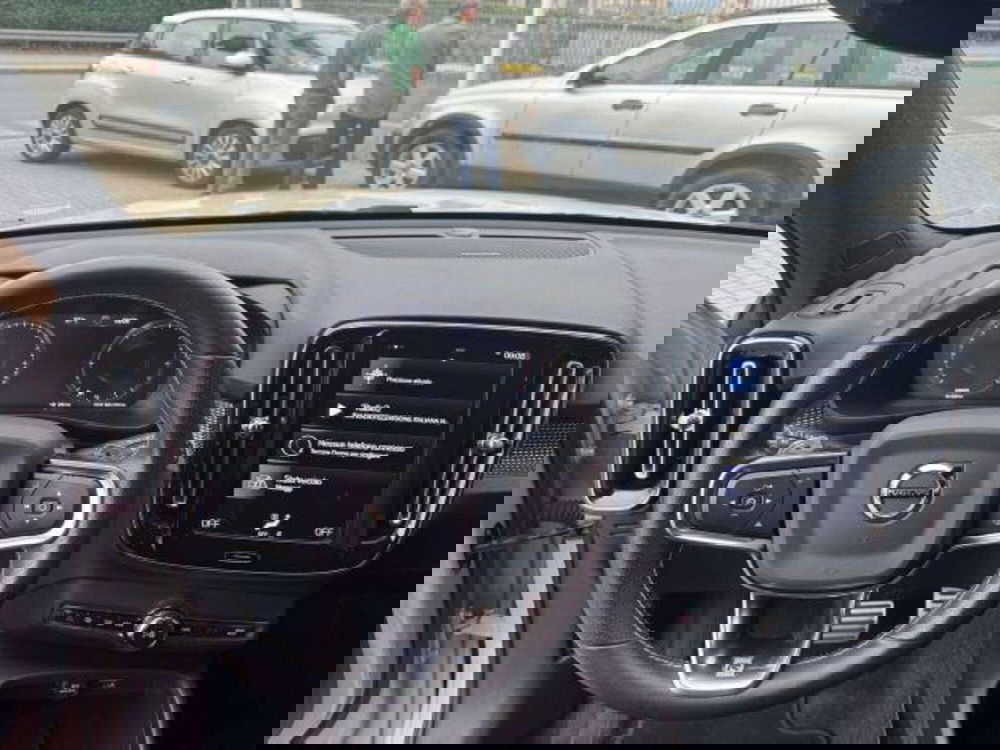 Volvo XC40 usata a Savona (14)