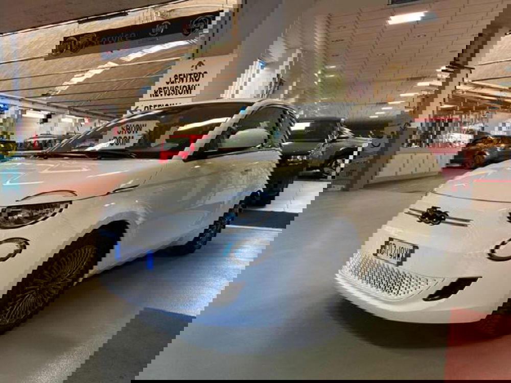 Fiat 500e usata a Vercelli (2)