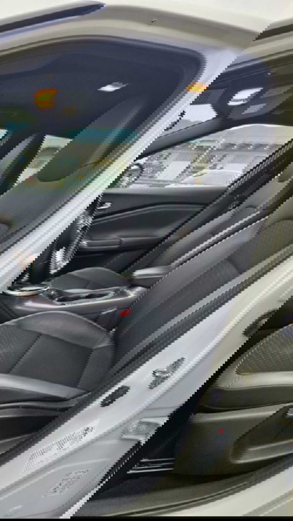 Nissan Juke usata a Lucca (9)