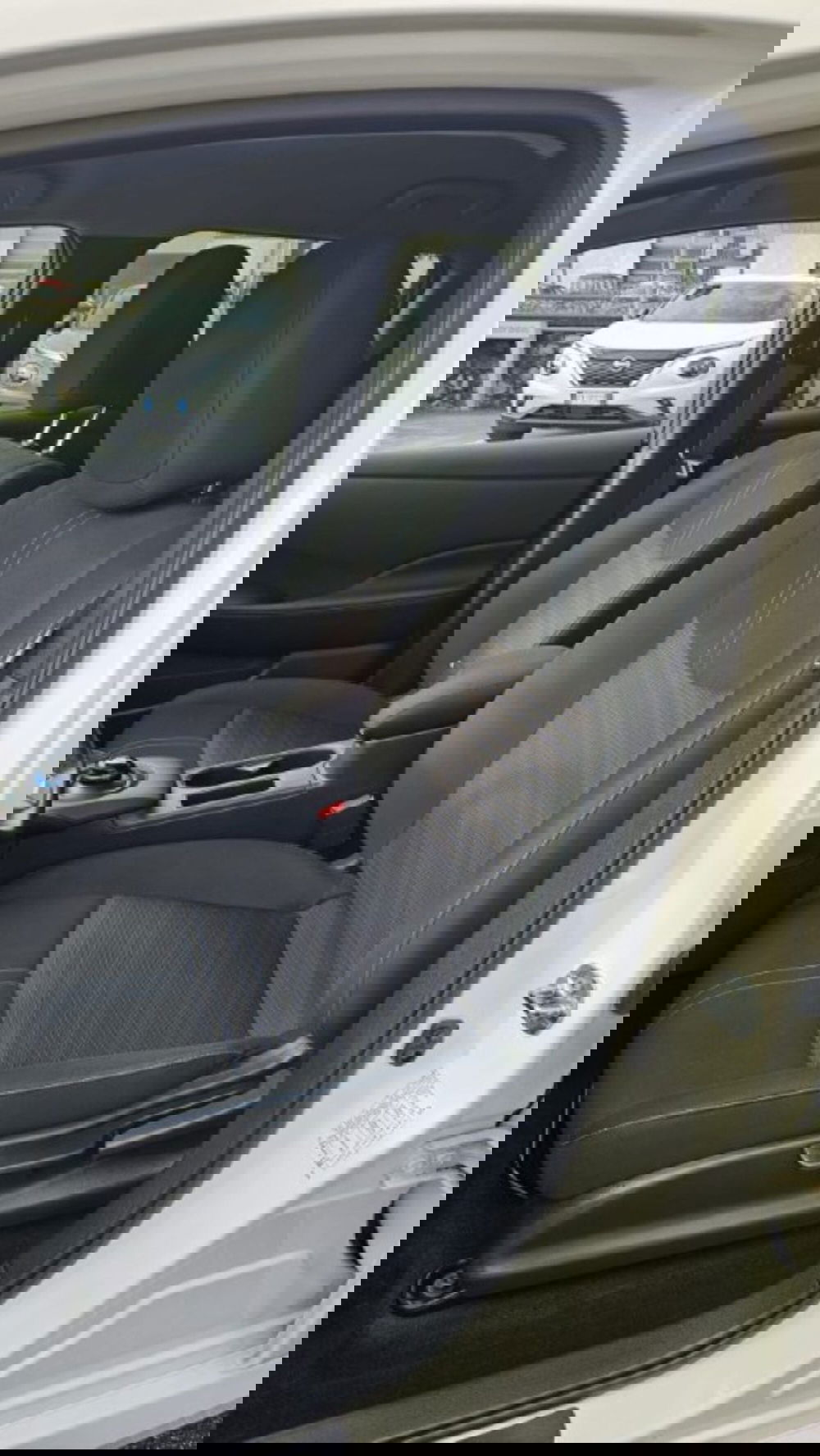 Nissan Leaf usata a Lucca (13)