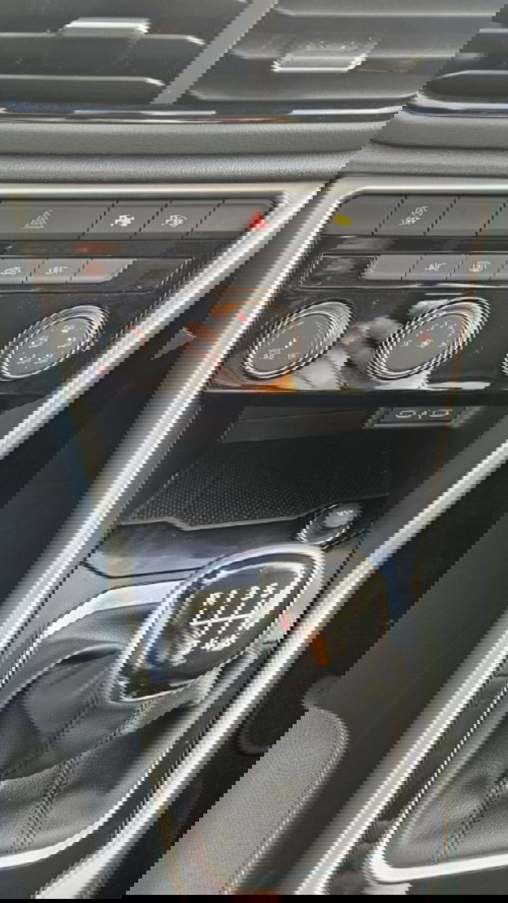 Volkswagen T-Roc usata a Lucca (11)