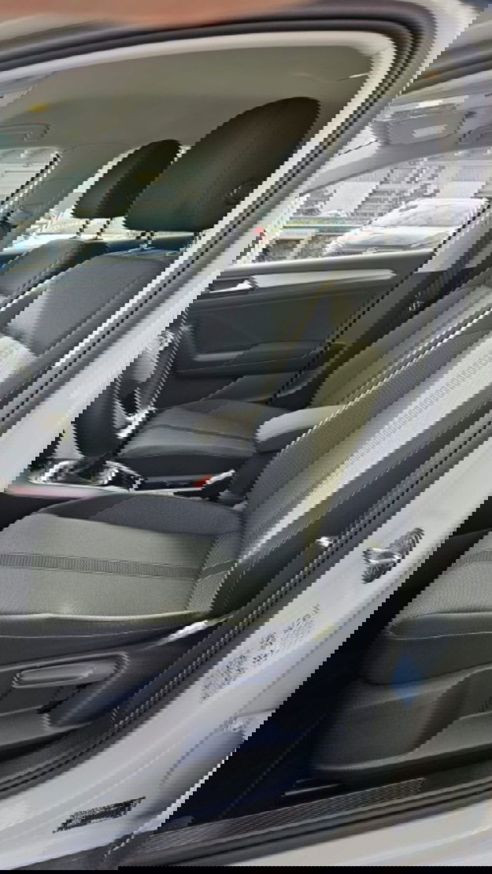 Volkswagen T-Roc usata a Lucca (14)