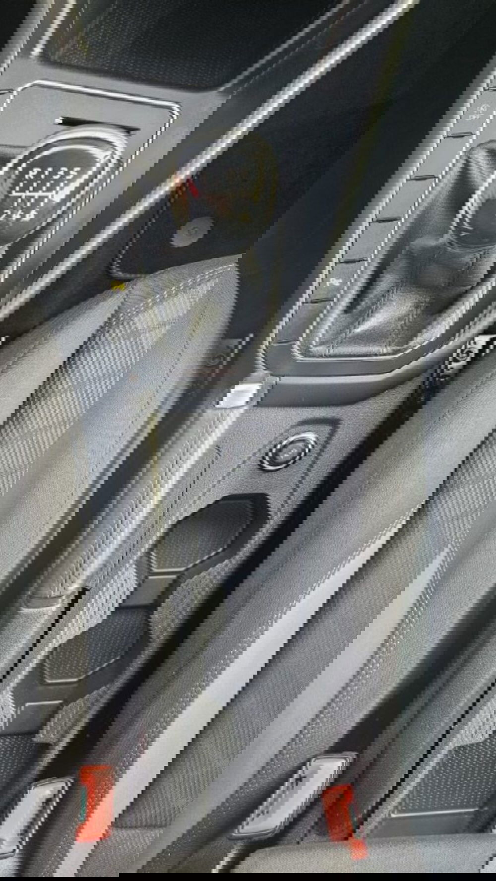 Volkswagen Taigo usata a Lucca (12)