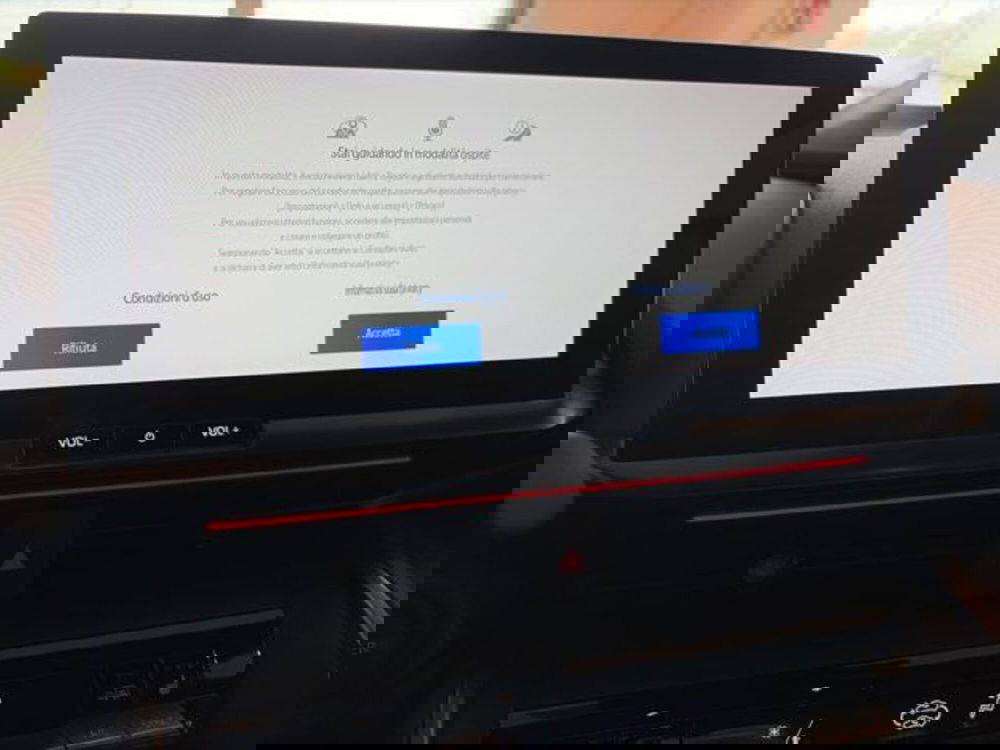 Toyota Toyota C-HR usata a Sassari (11)