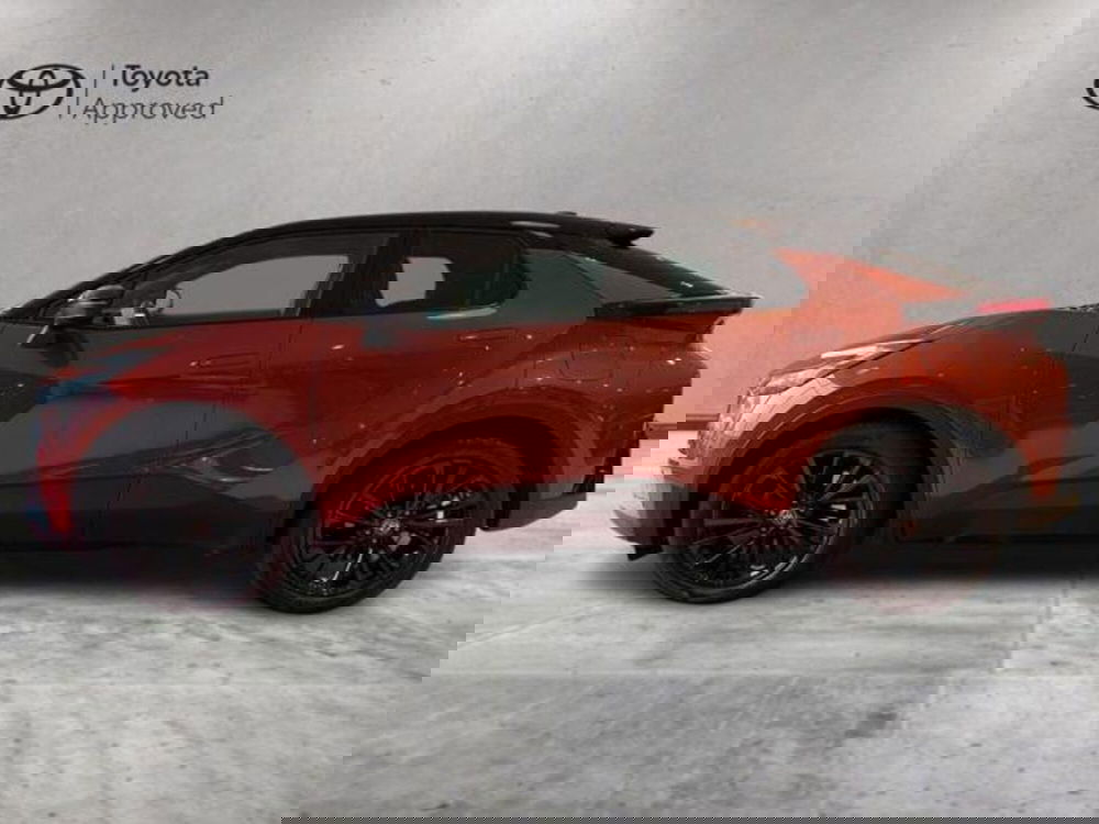 Toyota Toyota C-HR usata a Sassari (3)