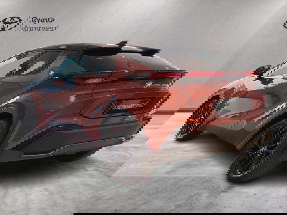 Toyota Toyota C-HR usata a Sassari (4)