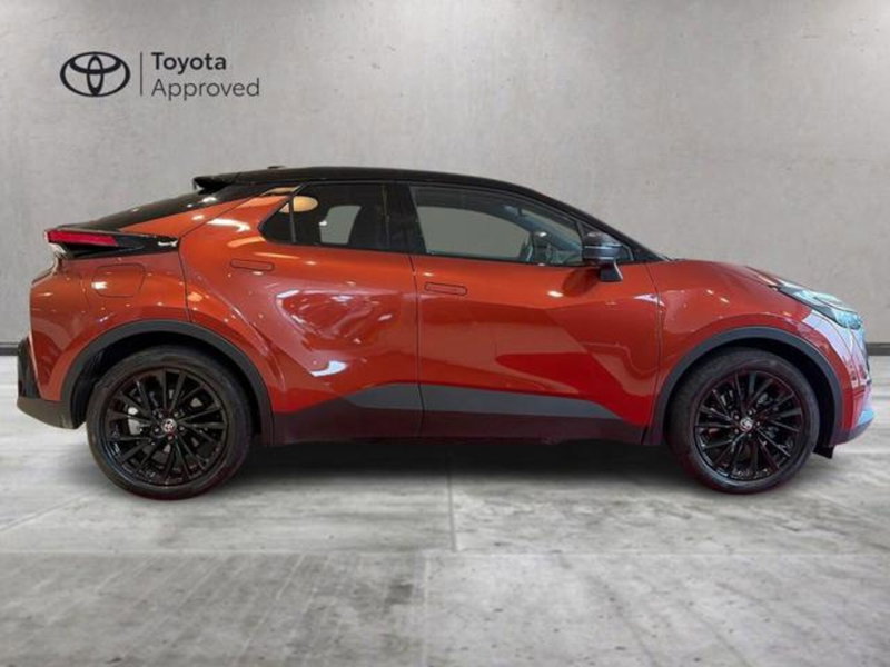 Toyota Toyota C-HR usata a Sassari (5)