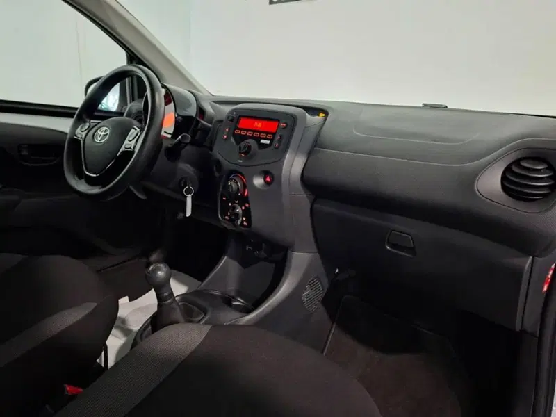 Toyota Aygo X usata a Torino (10)