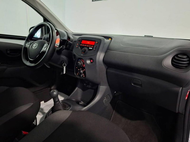Toyota Aygo X usata a Torino (10)