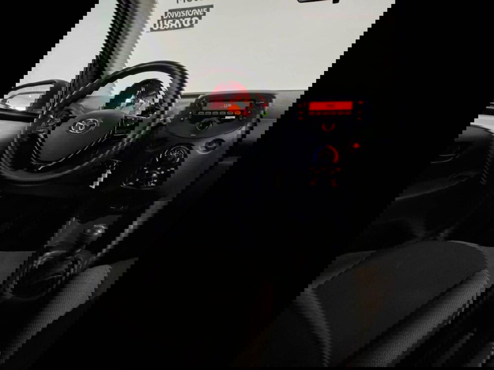 Toyota Aygo usata a Torino (11)