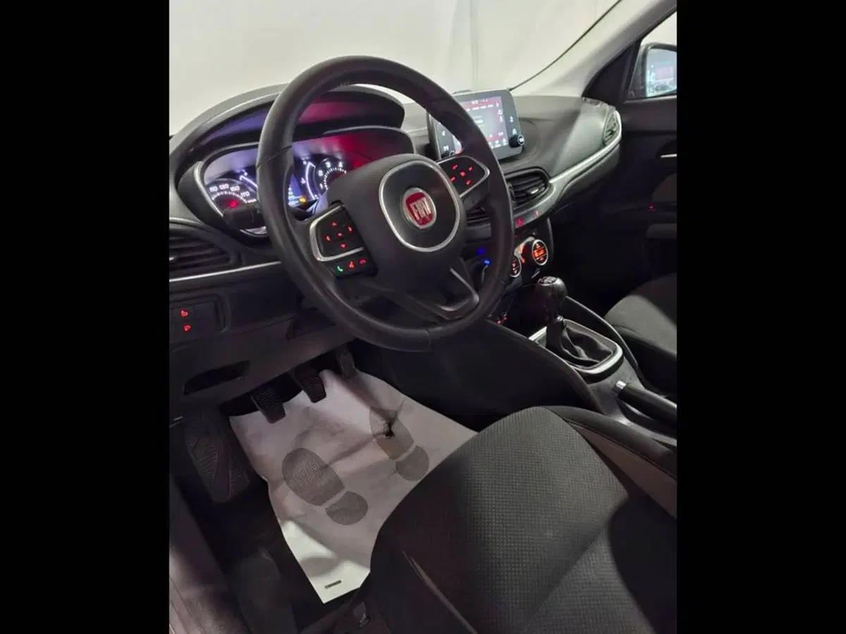 Fiat Tipo Station Wagon usata a Torino (11)