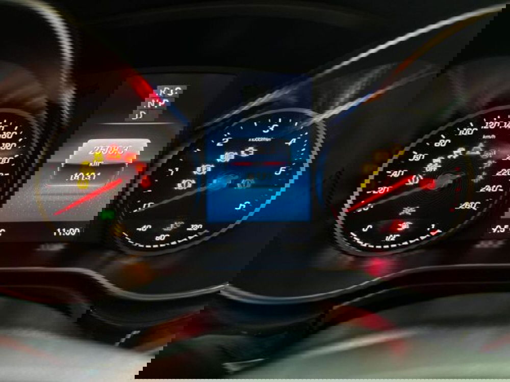 Mercedes-Benz Classe V usata a Bologna (13)