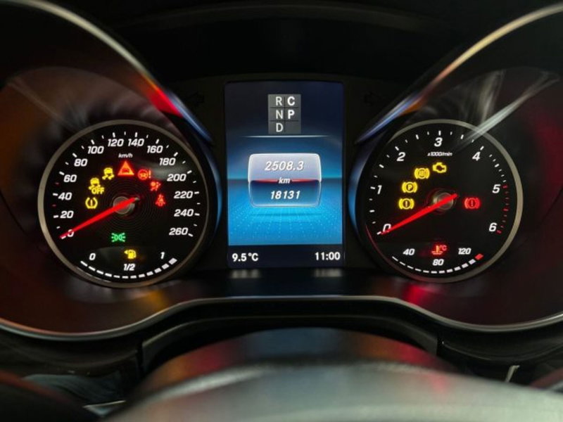 Mercedes-Benz Classe V usata a Bologna (13)