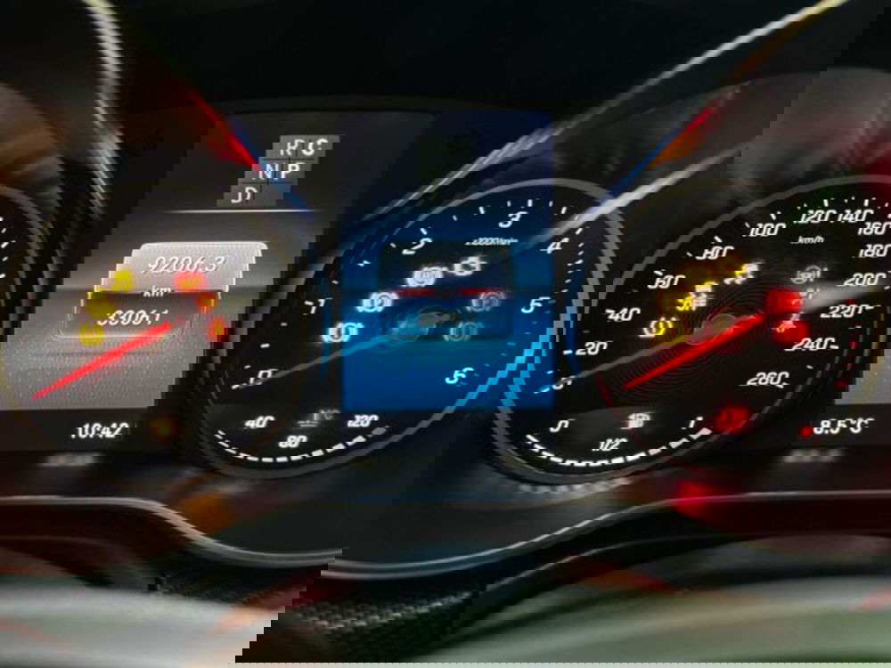 Mercedes-Benz Classe V nuova a Bologna (13)