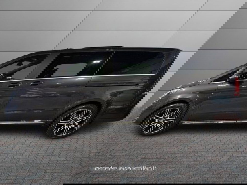 Mercedes-Benz Classe V nuova a Bologna (6)