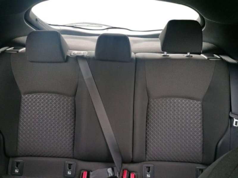 Toyota Toyota C-HR usata a Roma (11)