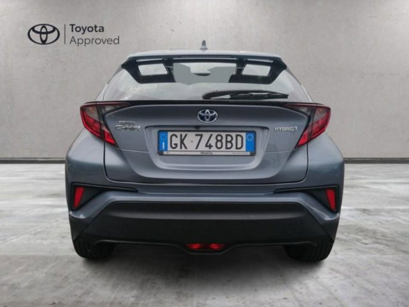Toyota Toyota C-HR usata a Roma (12)