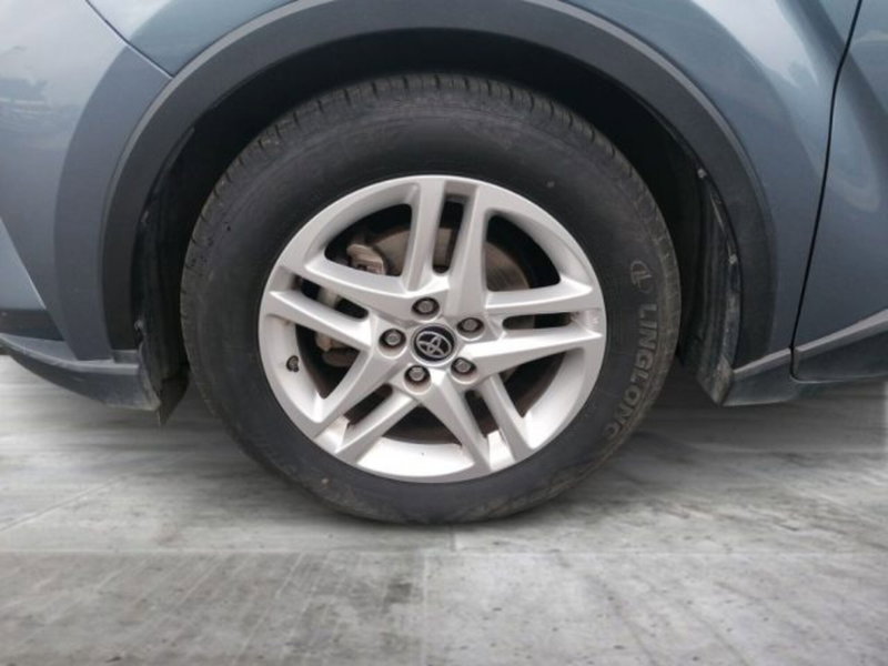 Toyota Toyota C-HR usata a Roma (14)