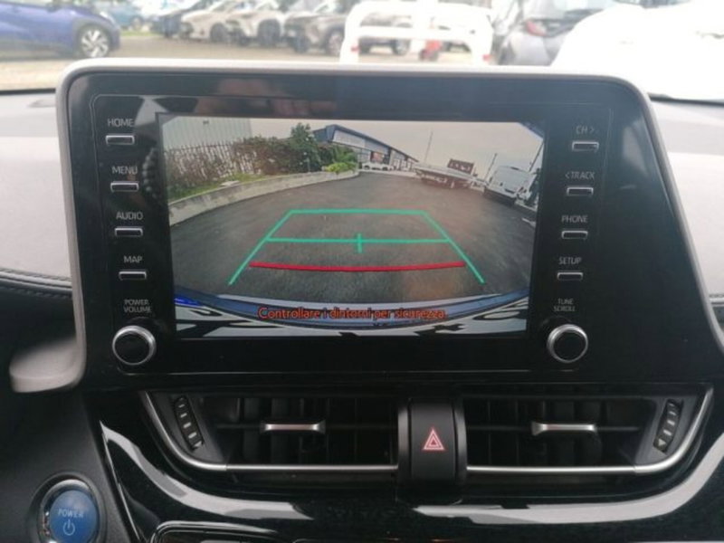 Toyota Toyota C-HR usata a Roma (17)