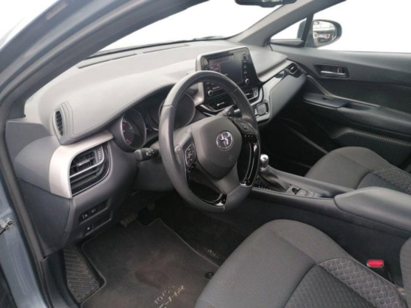 Toyota Toyota C-HR usata a Roma (7)