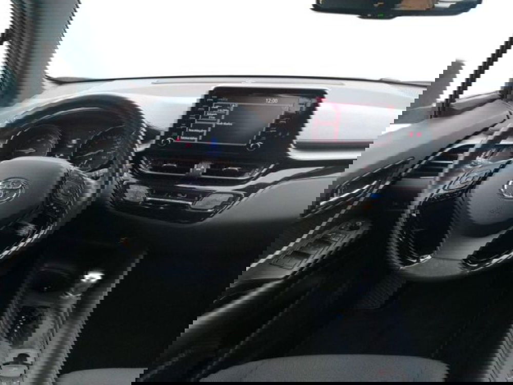 Toyota Toyota C-HR usata a Roma (8)
