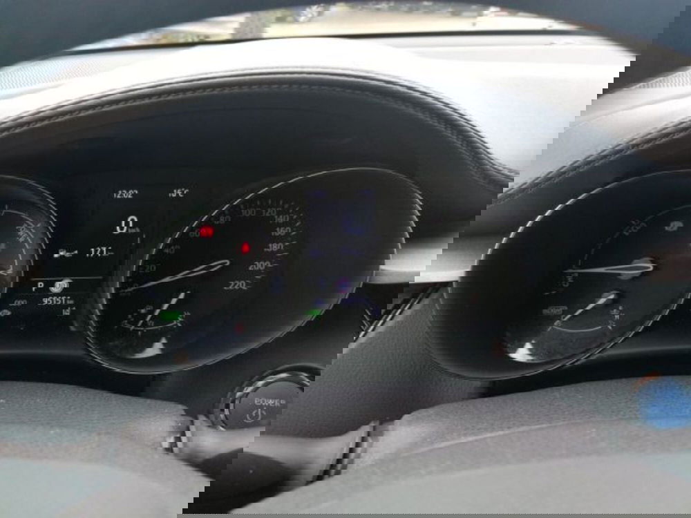 Toyota Toyota C-HR usata a Roma (9)