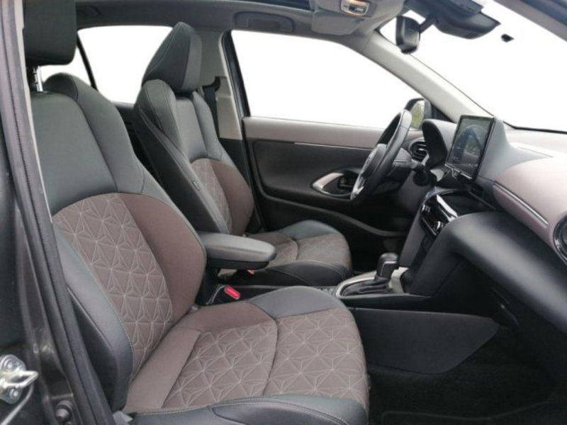 Toyota Yaris Cross usata a Roma (19)