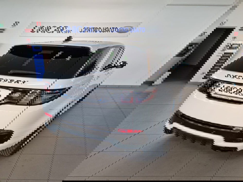 Land Rover Discovery Sport nuova a Alessandria (2)